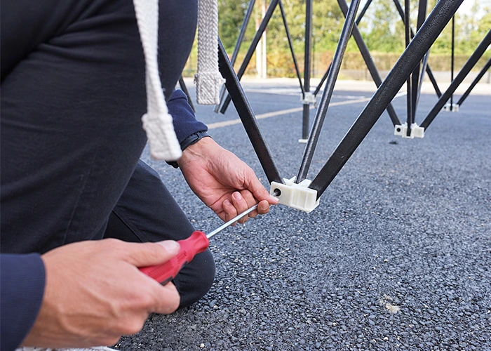 Réparation d'une pièce de connexion sur une structure Acier lors des Journées Nationales de la Réparation 2025