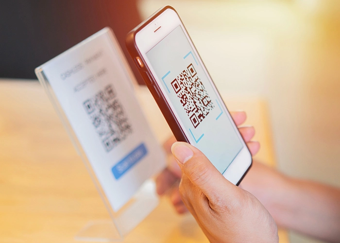 Salons et événements professionnels : phygital et usage du QR code par les clients