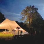 tentes de réception rectangulaires, octogonales, étoiles et barnums grand format : structures adaptées pour mariages, anniversaires et fêtes